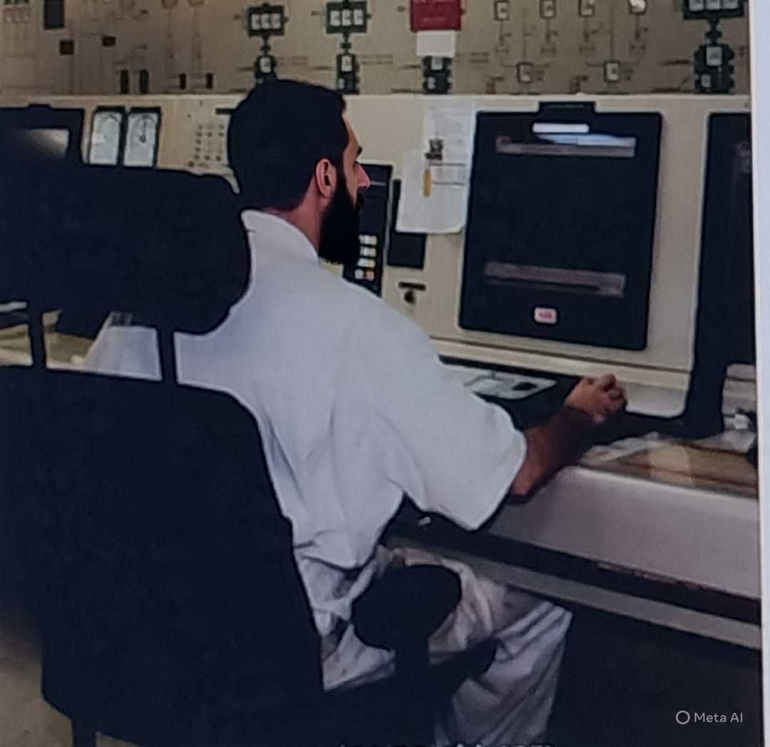 Duties of a 2nd Engineer onboard ship. Duties of a 2nd Engineer onboard ship.